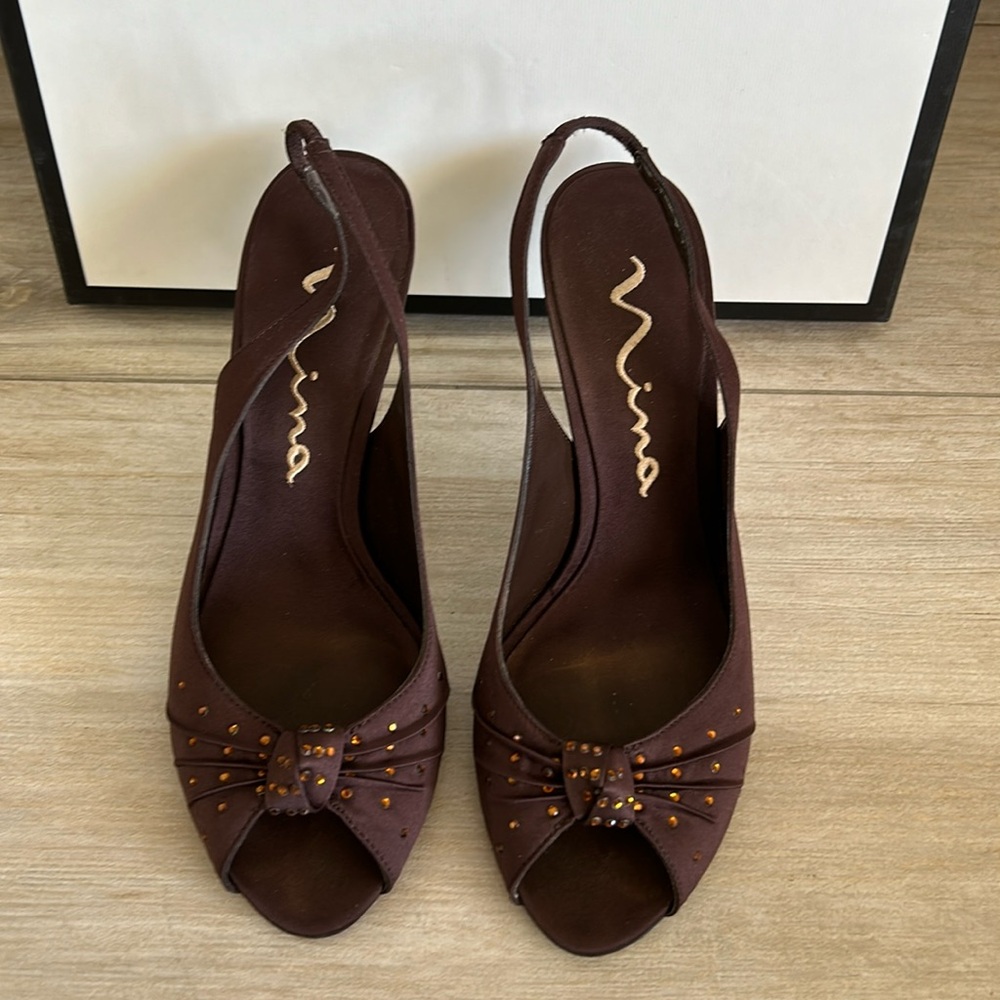 Nina chocolate brown formal heels size 7.5